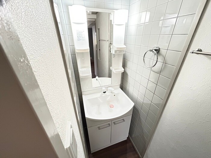 物件内観写真15　(洗面)