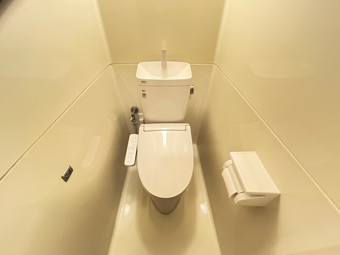 物件内観写真16　(トイレ)