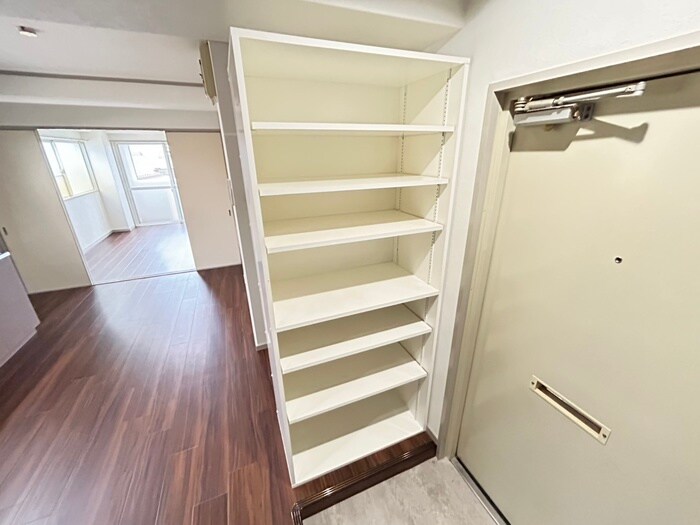 物件内観写真19　(靴箱)