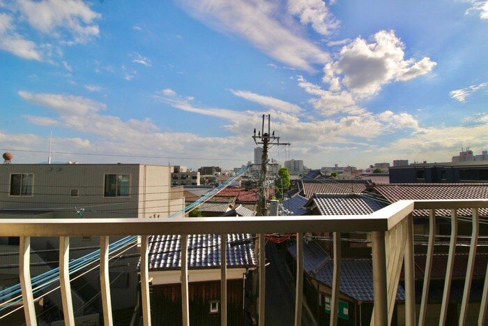 物件内観写真17　(室内からの展望)