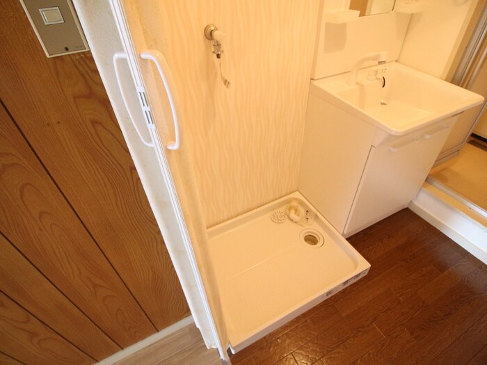 物件内観写真19　(洗濯機置場)