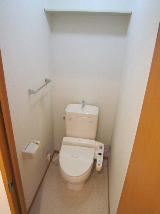 物件内観写真8　(トイレ)