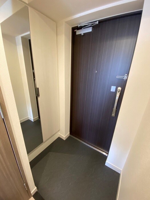 物件内観写真7　(玄関)