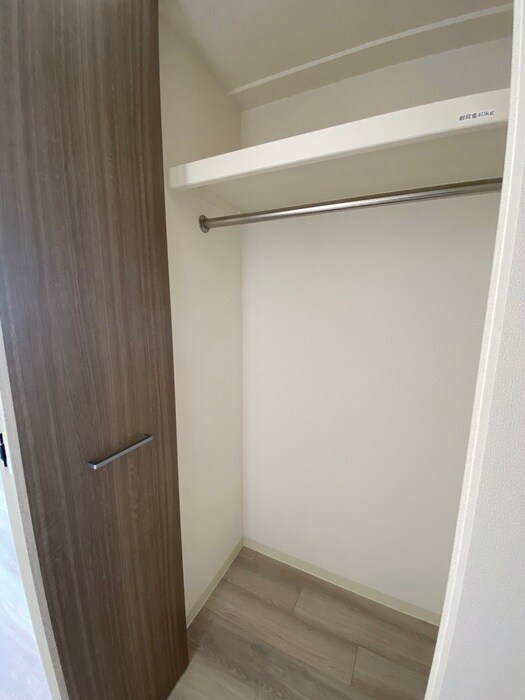 物件内観写真18　(収納)