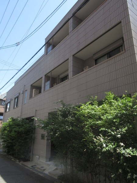 グランソレイユ三軒家外観写真