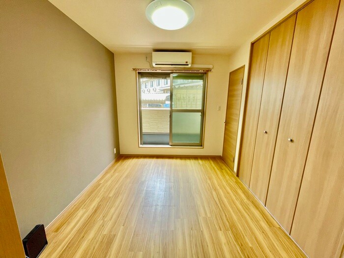 物件内観写真15　(居室)