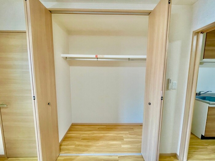 物件内観写真16　(収納)