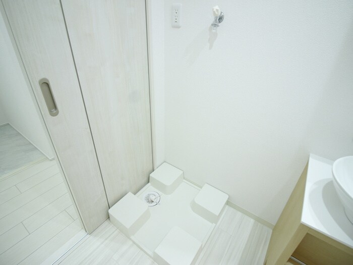 物件内観写真12　(洗濯機置場)