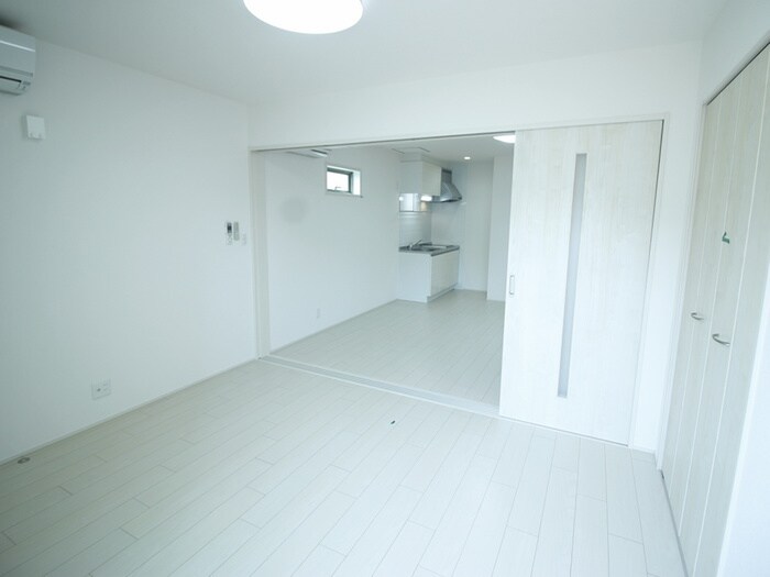 物件内観写真18　(居室)