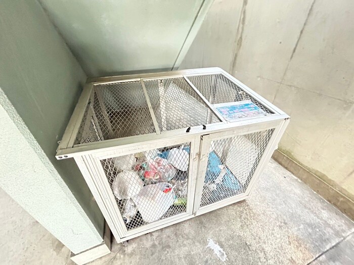 物件外観写真4　(建物設備)