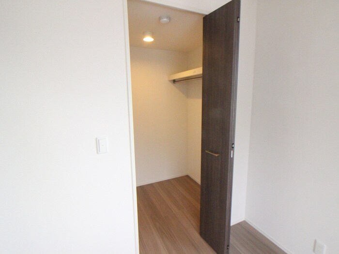 物件内観写真15　(収納)