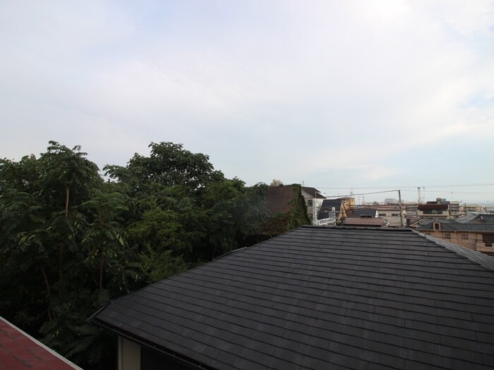 物件内観写真16　(室内からの展望)