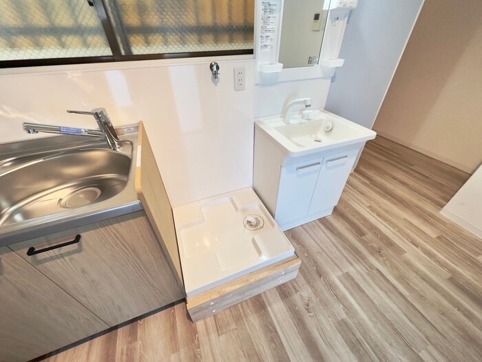 物件内観写真22　(洗濯機置場)