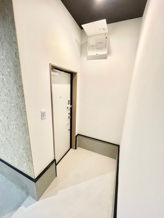 物件内観写真15　(玄関)