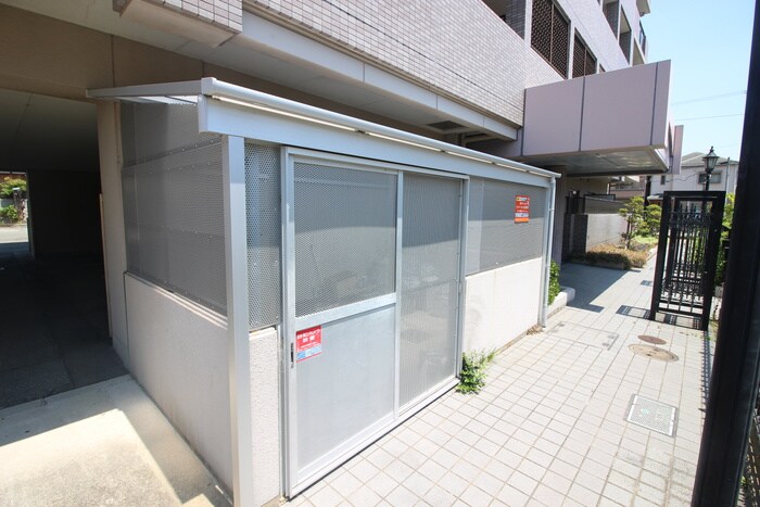 物件外観写真6　(建物設備)