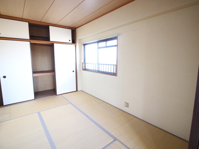 物件内観写真10　(居室)