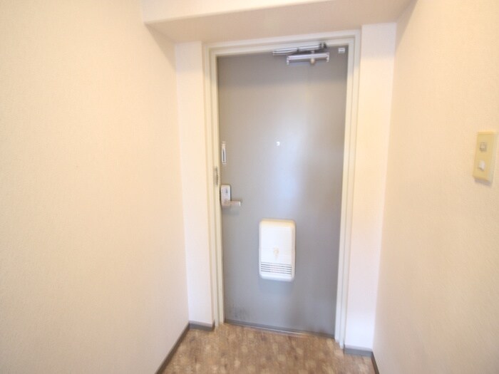 物件内観写真19　(玄関)