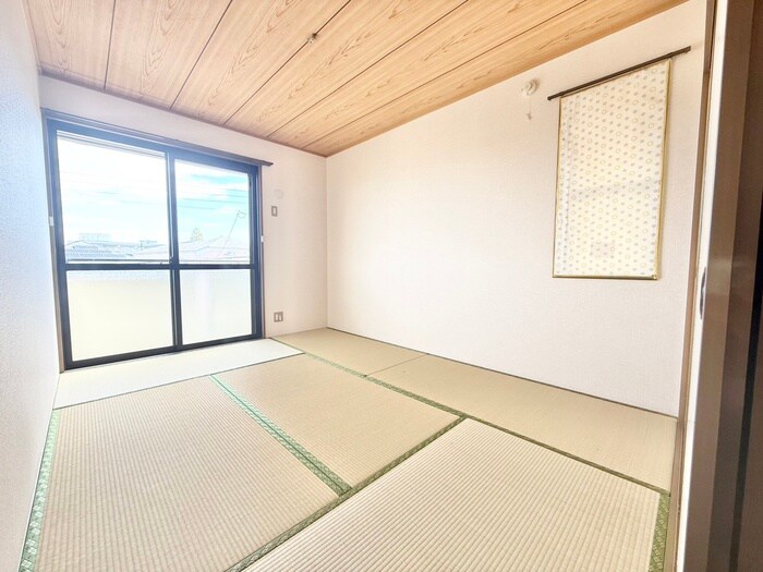 物件内観写真10　(居室)