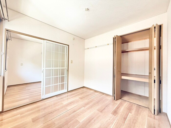 物件内観写真11　(居室)