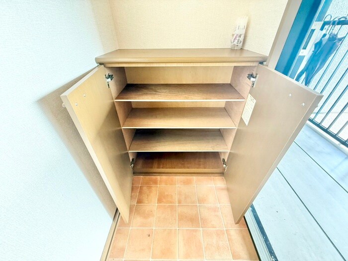 物件内観写真18　(靴箱)