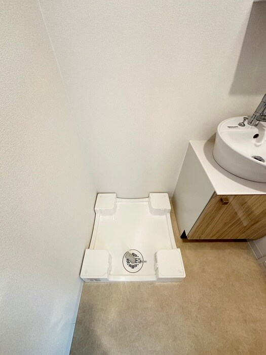 物件内観写真11　(洗濯機置場)