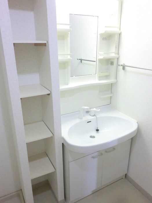 物件内観写真9　(洗面)