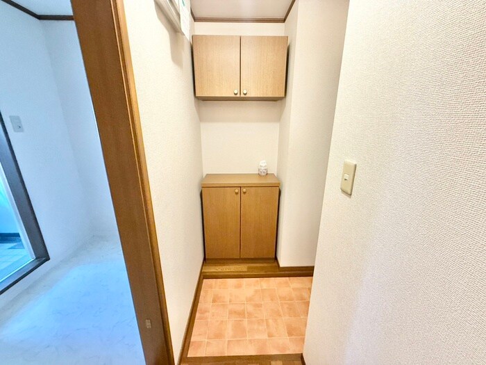 物件内観写真20　(玄関)