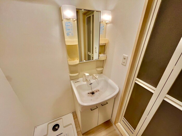 物件内観写真11　(洗面)
