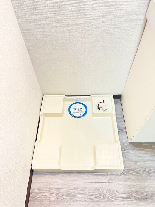 物件内観写真14　(洗濯機置場)