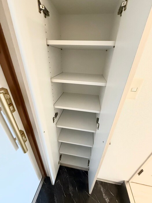 物件内観写真20　(靴箱)