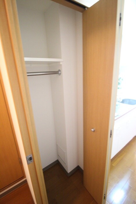 物件内観写真15　(収納)