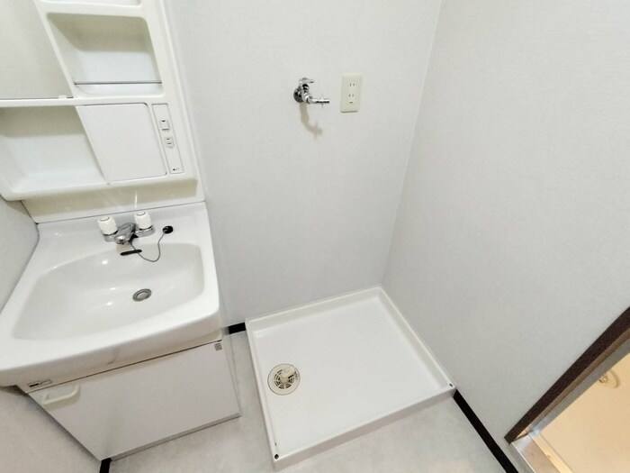 沢町ハイツの洗濯機置場