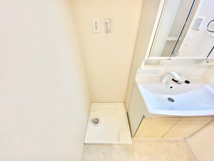 物件内観写真12　(洗濯機置場)