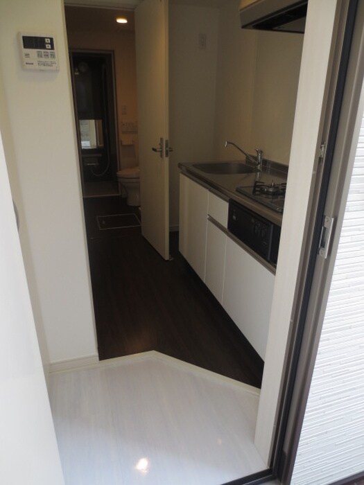 物件内観写真16　(玄関)