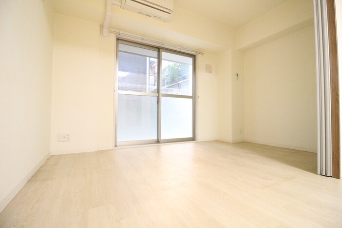 物件内観写真6　(居室)