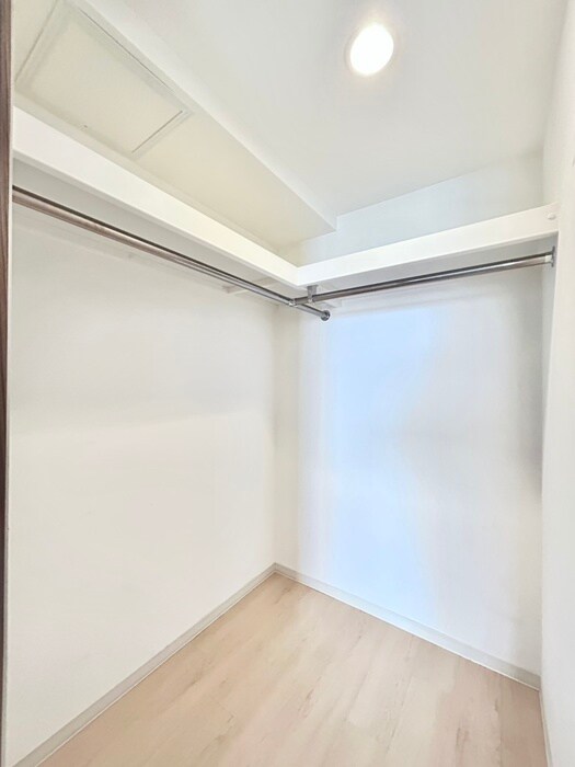 物件内観写真11　(収納)