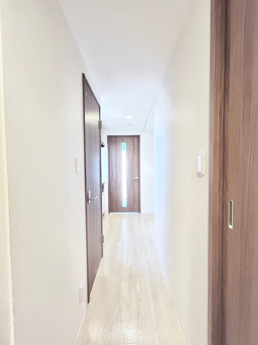 物件内観写真17　(廊下)