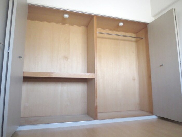 物件内観写真9　(収納)