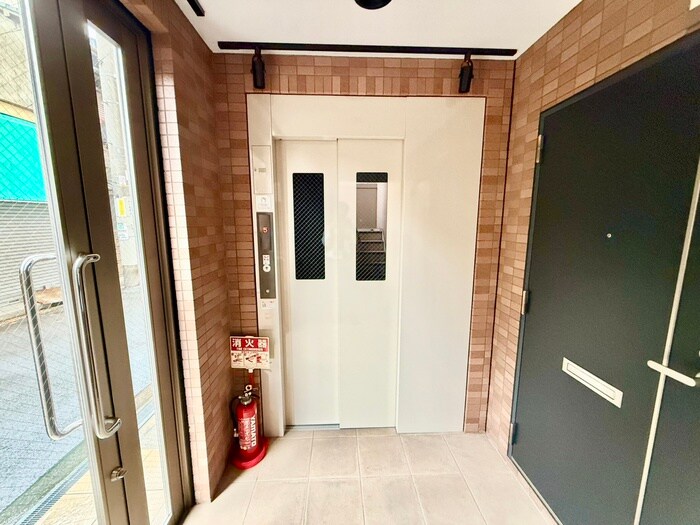 物件外観写真4　(建物設備)