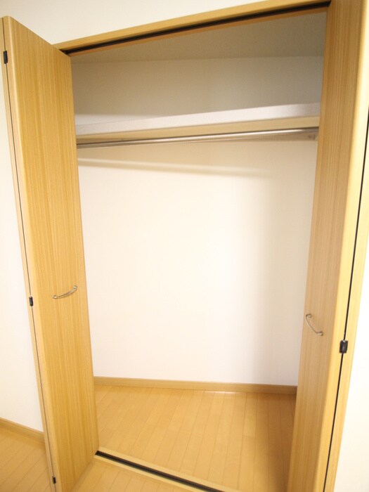 物件内観写真15　(収納)