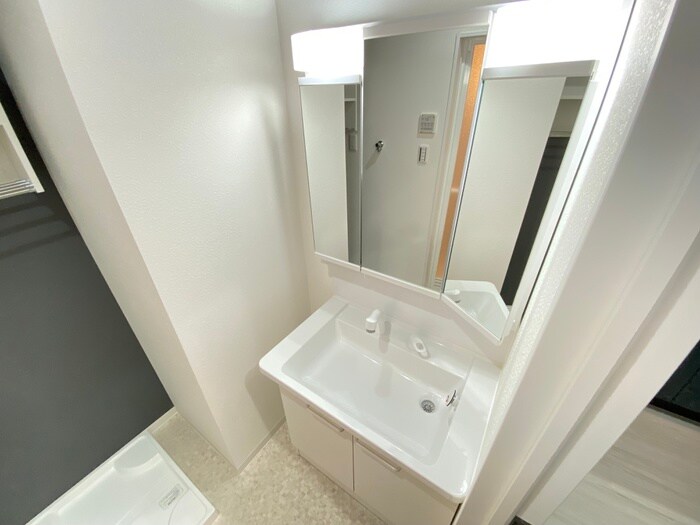 物件内観写真13　(洗面)