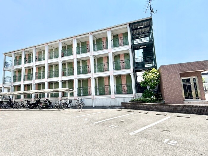 物件外観写真4　(外観写真)