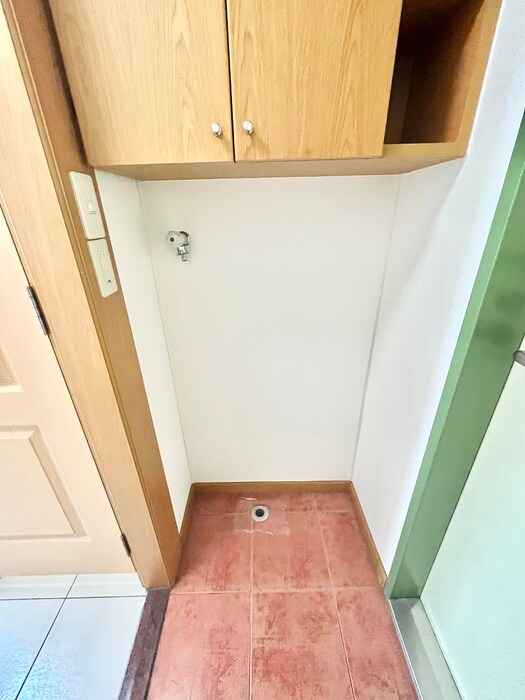 物件内観写真15　(洗濯機置場)