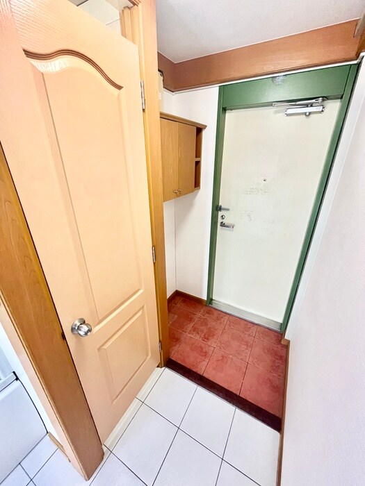 物件内観写真17　(玄関)