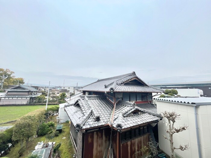 物件内観写真20　(室内からの展望)