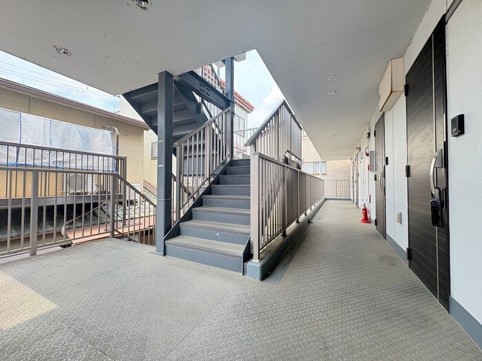 シャイン帷子ノ辻のエントランス部分