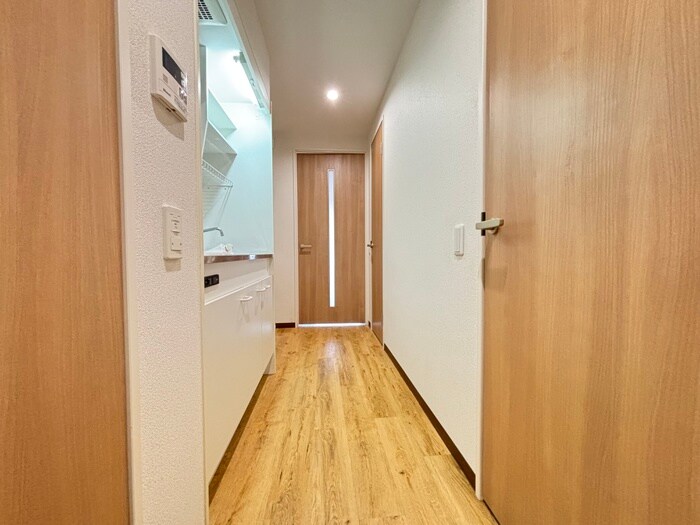 物件内観写真19　(廊下)