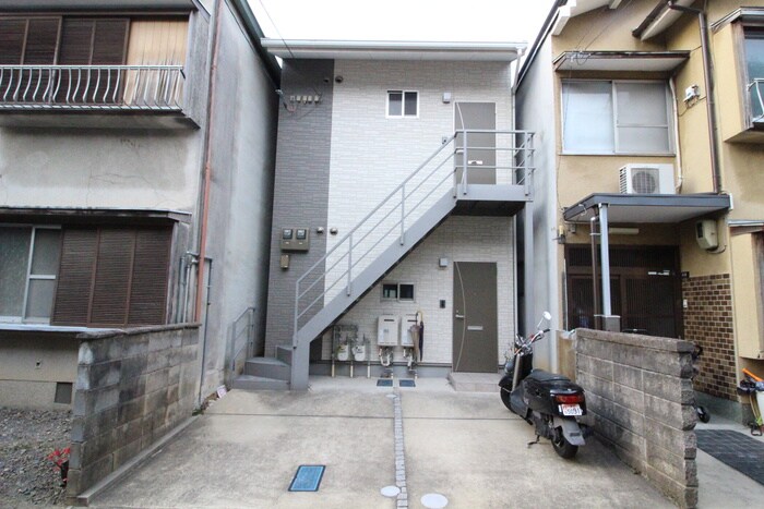 物件外観写真2　(外観写真)