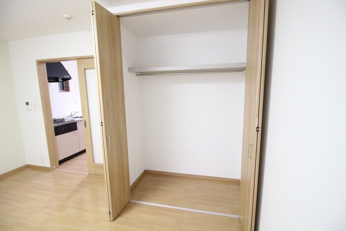 物件内観写真7　(収納)