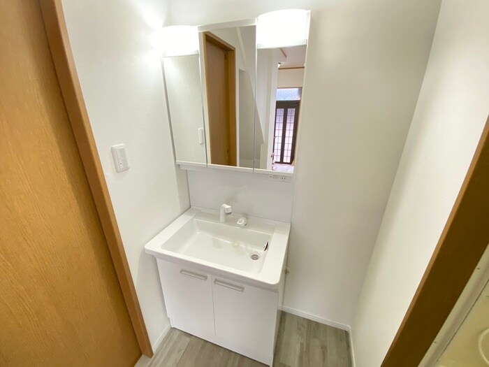 物件内観写真14　(洗面)